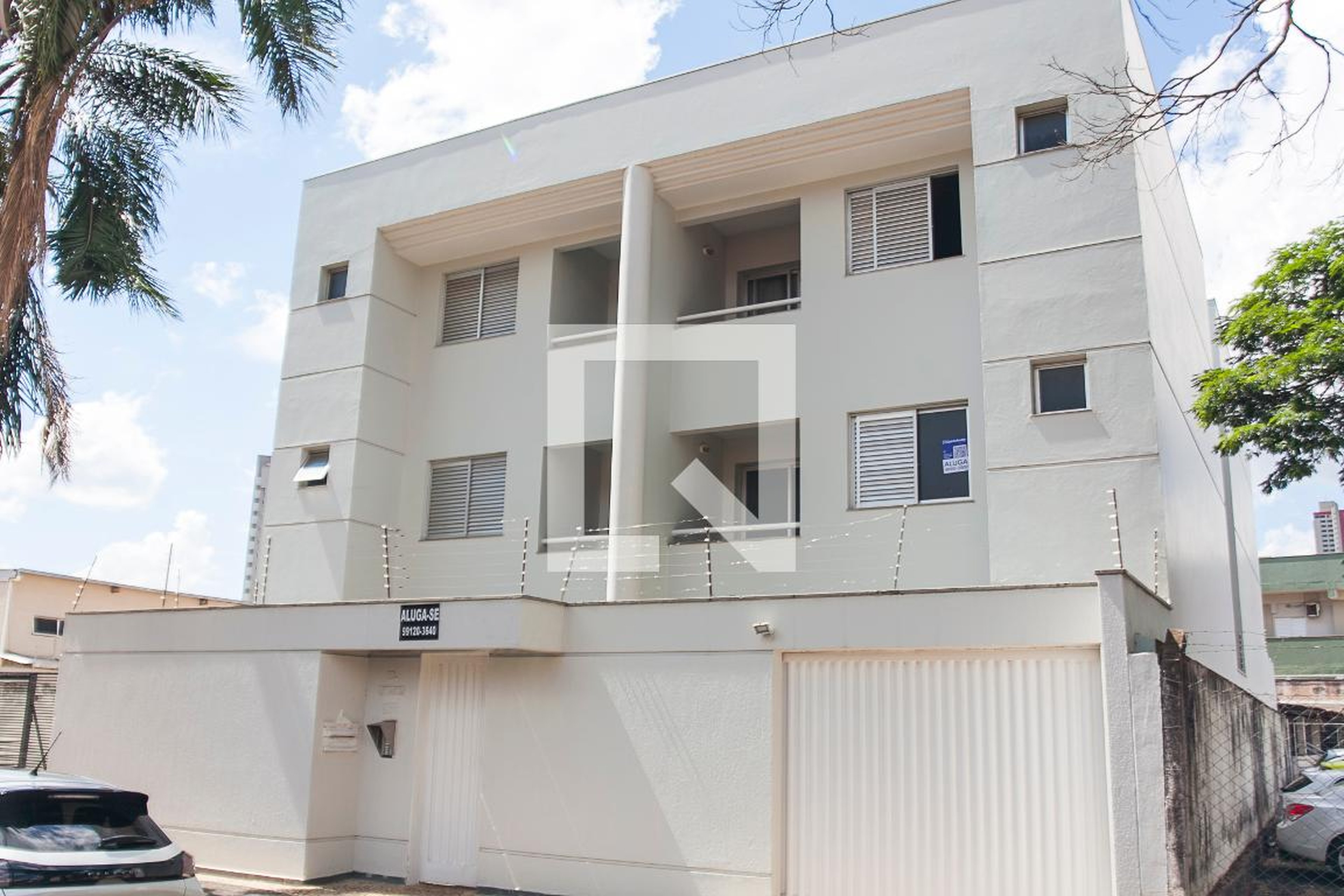 Fachada Condomínio em Rua Triângulo Mineiro, 977