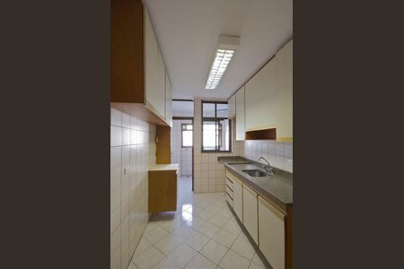 Apartamento à venda com 92m², 3 quartos e 2 vagasCozinha