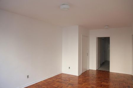Sala de apartamento para alugar com 3 quartos, 128m² em Cerqueira César, São Paulo