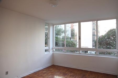 Sala de apartamento para alugar com 3 quartos, 128m² em Cerqueira César, São Paulo