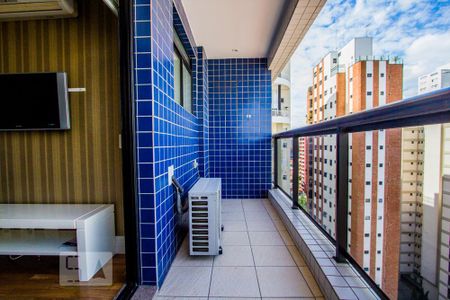 Apartamento à venda com 40m², 1 quarto e 1 vaga Apartamento à venda com 40m², 1 quarto e 1 vagaVaranda