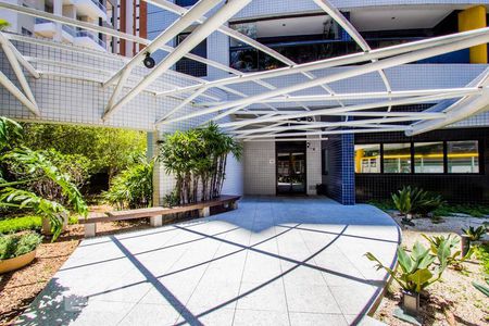 Apartamento à venda com 40m², 1 quarto e 1 vaga Apartamento à venda com 40m², 1 quarto e 1 vagaEntrada do Prédio