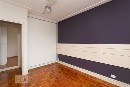 Apartamento para alugar com 125m², 3 quartos e sem vagaSuíte 