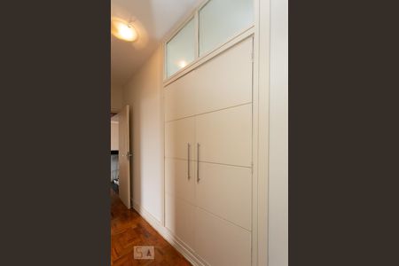 Apartamento para alugar com 125m², 3 quartos e sem vagaCorredor