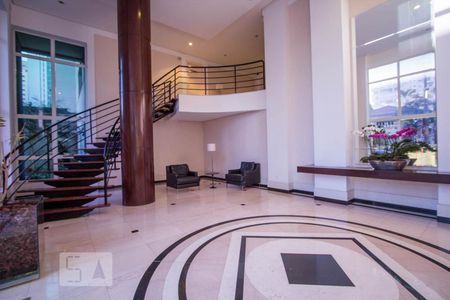 Apartamento para alugar com 37m², 1 quarto e 1 vaga Apartamento para alugar com 37m², 1 quarto e 1 vagaHall do Prédio