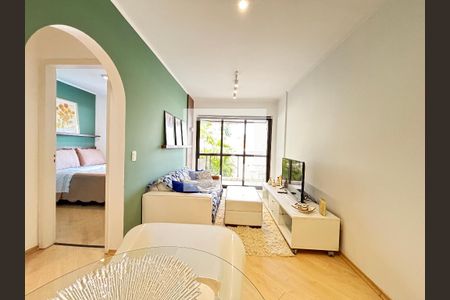 Sala de apartamento à venda com 1 quarto, 42m² em Indianópolis, São Paulo