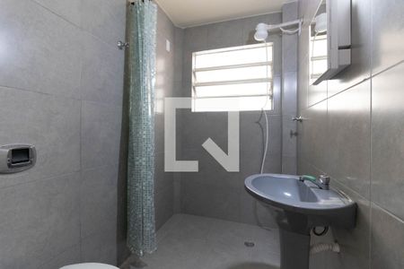 Banheiro Social de kitnet/studio para alugar com 1 quarto, 34m² em Liberdade, São Paulo