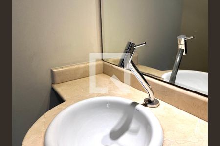 Lavabo  de apartamento para alugar com 3 quartos, 141m² em Vila Mascote, São Paulo