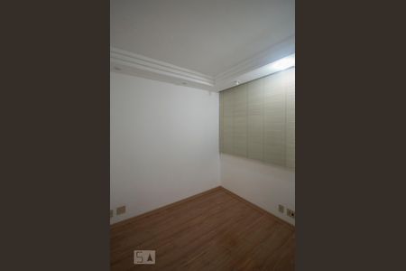 Quarto 01 de apartamento para alugar com 2 quartos, 42m² em Indianópolis, São Paulo
