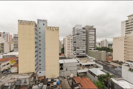 Vista da sala de apartamento à venda com 1 quarto, 48m² em Pinheiros, São Paulo