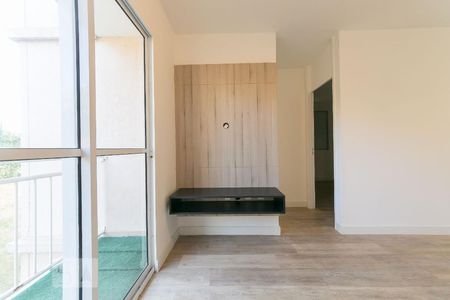 Sala de apartamento para alugar com 2 quartos, 45m² em Vila Marieta, Campinas