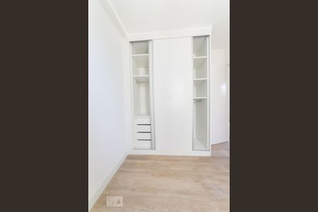 Quarto 2 de apartamento para alugar com 2 quartos, 45m² em Vila Marieta, Campinas