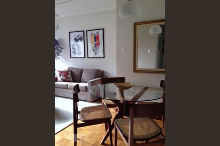 Sala de Estar de apartamento para alugar com 2 quartos, 67m² em Vila Clementino, São Paulo
