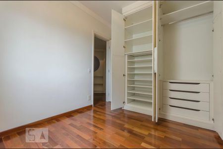 Apartamento à venda com 104m², 2 quartos e 2 vagas Apartamento à venda com 104m², 2 quartos e 2 vagasQuarto