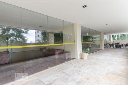 Apartamento à venda com 82m², 3 quartos e 1 vaga Apartamento à venda com 82m², 3 quartos e 1 vagaArea externa