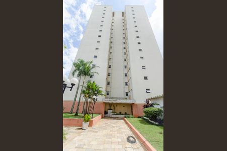 Apartamento à venda com 82m², 3 quartos e 1 vaga Apartamento à venda com 82m², 3 quartos e 1 vagaFachada