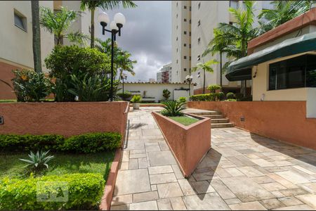 Apartamento à venda com 82m², 3 quartos e 1 vaga Apartamento à venda com 82m², 3 quartos e 1 vagaArea de entrada