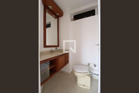 Lavabo de apartamento para alugar com 3 quartos, 125m² em Indianópolis, São Paulo