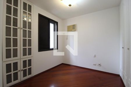 Quarto 1 de apartamento para alugar com 3 quartos, 125m² em Indianópolis, São Paulo