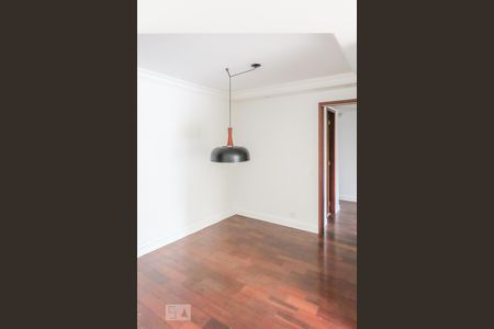 Sala de apartamento para alugar com 3 quartos, 130m² em Moema, São Paulo