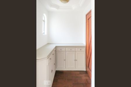Sala de apartamento para alugar com 3 quartos, 130m² em Moema, São Paulo