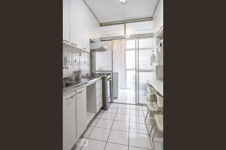 Apartamento à venda com 92m², 2 quartos e 1 vaga Apartamento à venda com 92m², 2 quartos e 1 vagaCozinha
