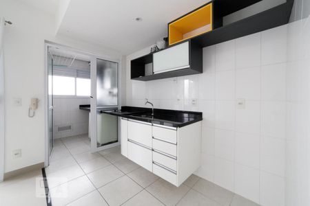 Cozinha de apartamento para alugar com 1 quarto, 77m² em Campo Belo, São Paulo