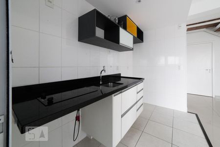 Cozinha de apartamento para alugar com 1 quarto, 77m² em Campo Belo, São Paulo