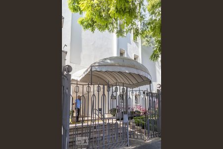 Apartamento à venda com 76m², 2 quartos e 1 vagaFachada