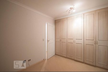Suíte de apartamento para alugar com 3 quartos, 98m² em Indianópolis, São Paulo