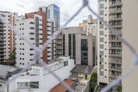 Vista de apartamento à venda com 2 quartos, 64m² em Vila Olímpia, São Paulo