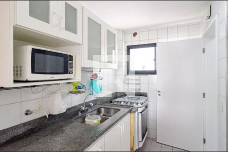 Apartamento à venda com 106m², 3 quartos e 2 vagas Apartamento à venda com 106m², 3 quartos e 2 vagasCozinha