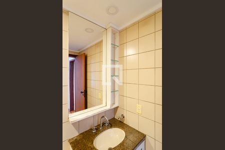 Apartamento à venda com 106m², 3 quartos e 2 vagas Apartamento à venda com 106m², 3 quartos e 2 vagasBanheiro Social