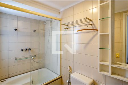 Apartamento à venda com 106m², 3 quartos e 2 vagas Apartamento à venda com 106m², 3 quartos e 2 vagasBanheiro da Suíte