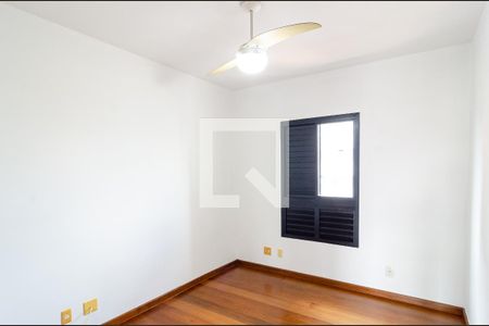 Apartamento à venda com 106m², 3 quartos e 2 vagas Apartamento à venda com 106m², 3 quartos e 2 vagasQuarto 3