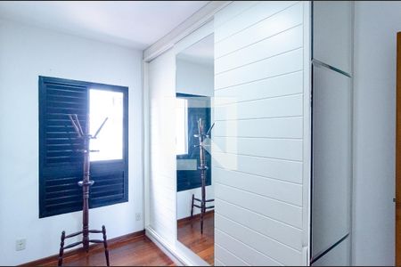 Apartamento à venda com 106m², 3 quartos e 2 vagas Apartamento à venda com 106m², 3 quartos e 2 vagasQuarto 2