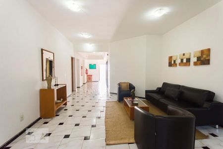 Apartamento para alugar com 68m², 2 quartos e 1 vaga Apartamento para alugar com 68m², 2 quartos e 1 vagaHAll de entrada