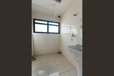 Apartamento para alugar com 68m², 2 quartos e 1 vaga Apartamento para alugar com 68m², 2 quartos e 1 vagaArea de serviço