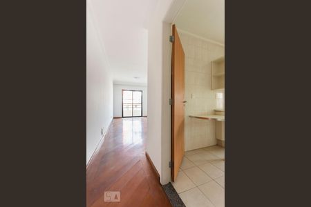 Entrada social de apartamento para alugar com 2 quartos, 68m² em Vila Anglo Brasileira, São Paulo