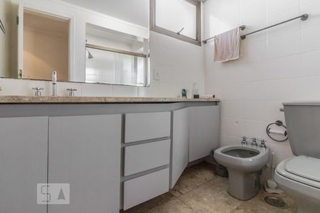 Apartamento à venda com 200m², 4 quartos e 3 vagasSuíte 1