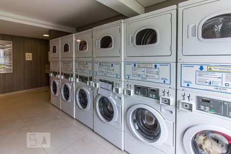 Studio à venda com 34m², 1 quarto e 1 vaga Studio à venda com 34m², 1 quarto e 1 vagaÁrea Comum - Lavanderia