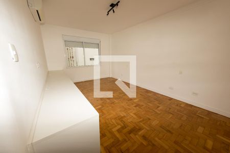 Apartamento à venda com 250m², 3 quartos e 2 vagas Apartamento à venda com 250m², 3 quartos e 2 vagasQuarto 3 - Suíte