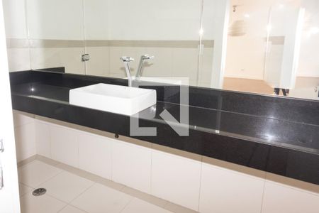 Apartamento à venda com 250m², 3 quartos e 2 vagas Apartamento à venda com 250m², 3 quartos e 2 vagasLavabo