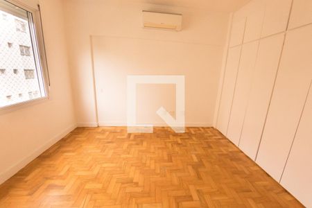 Apartamento à venda com 250m², 3 quartos e 2 vagas Apartamento à venda com 250m², 3 quartos e 2 vagasQuarto 2