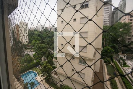 Apartamento à venda com 250m², 3 quartos e 2 vagas Apartamento à venda com 250m², 3 quartos e 2 vagasQuarto 1 - Vista