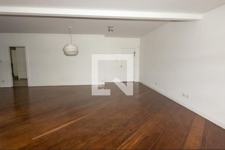Apartamento à venda com 250m², 3 quartos e 2 vagas Apartamento à venda com 250m², 3 quartos e 2 vagasSala