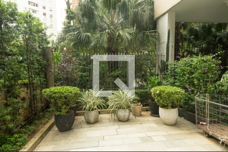 Apartamento à venda com 250m², 3 quartos e 2 vagas Apartamento à venda com 250m², 3 quartos e 2 vagasJardim