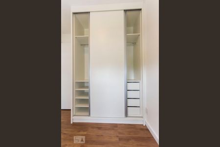 Quarto 01 de apartamento à venda com 3 quartos, 69m² em Vila Anastácio, São Paulo