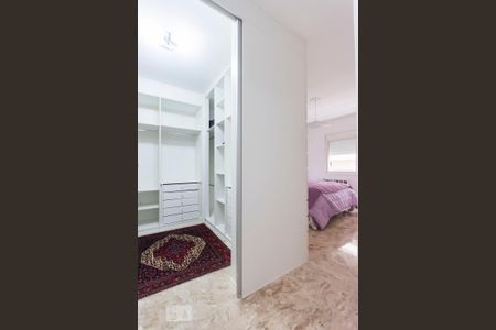 Apartamento para alugar com 160m², 3 quartos e 3 vagas Apartamento para alugar com 160m², 3 quartos e 3 vagasSuite