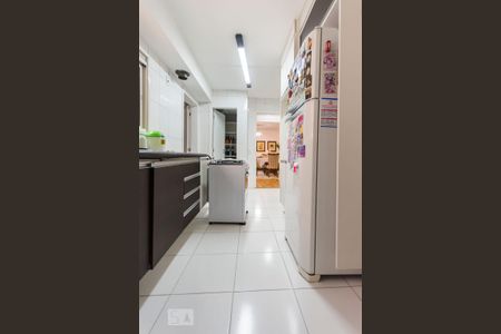 Apartamento para alugar com 160m², 3 quartos e 3 vagas Apartamento para alugar com 160m², 3 quartos e 3 vagasCOzinha